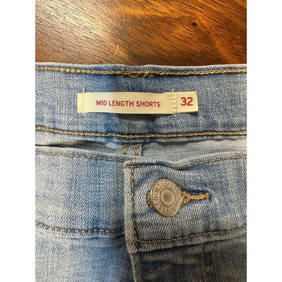 Levis Mid Length Shorts Women 32 Spring Summer Fringe Raw Hem Distressed Beach - Picture 2 of 8